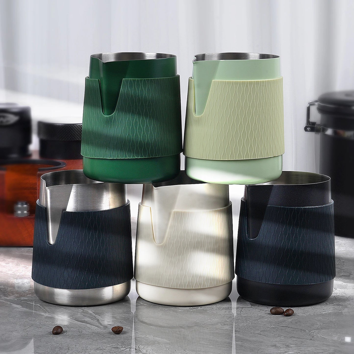 Pitcher de Leche para Espresso IKAPE V3 – Espumador de 500ml sin Mango con Caño Afilado para Vertido Preciso en Latte Art