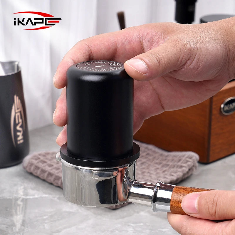 Taza Dosificadora de Espresso IKAPE (Negra) – Compatible con Portafiltros de 51 mm a 58 mm, Accesorio de Aluminio para Café Espresso