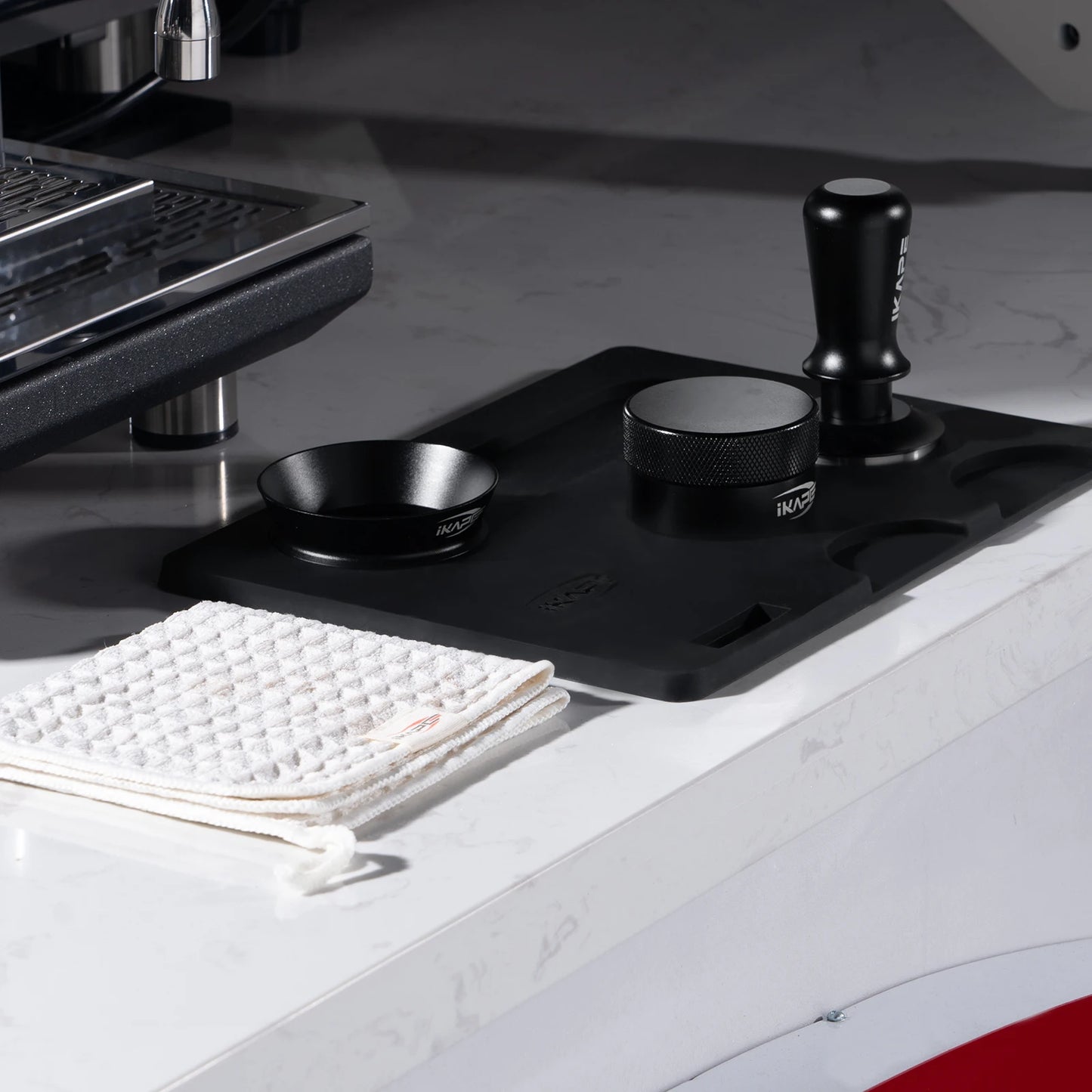 Kit de Herramientas para Espresso IKAPE 6 en 1 (Negro) – Tamper, Distribuidor y Embudo Dosificador Magnético para Portafiltros 51/53.3/58mm