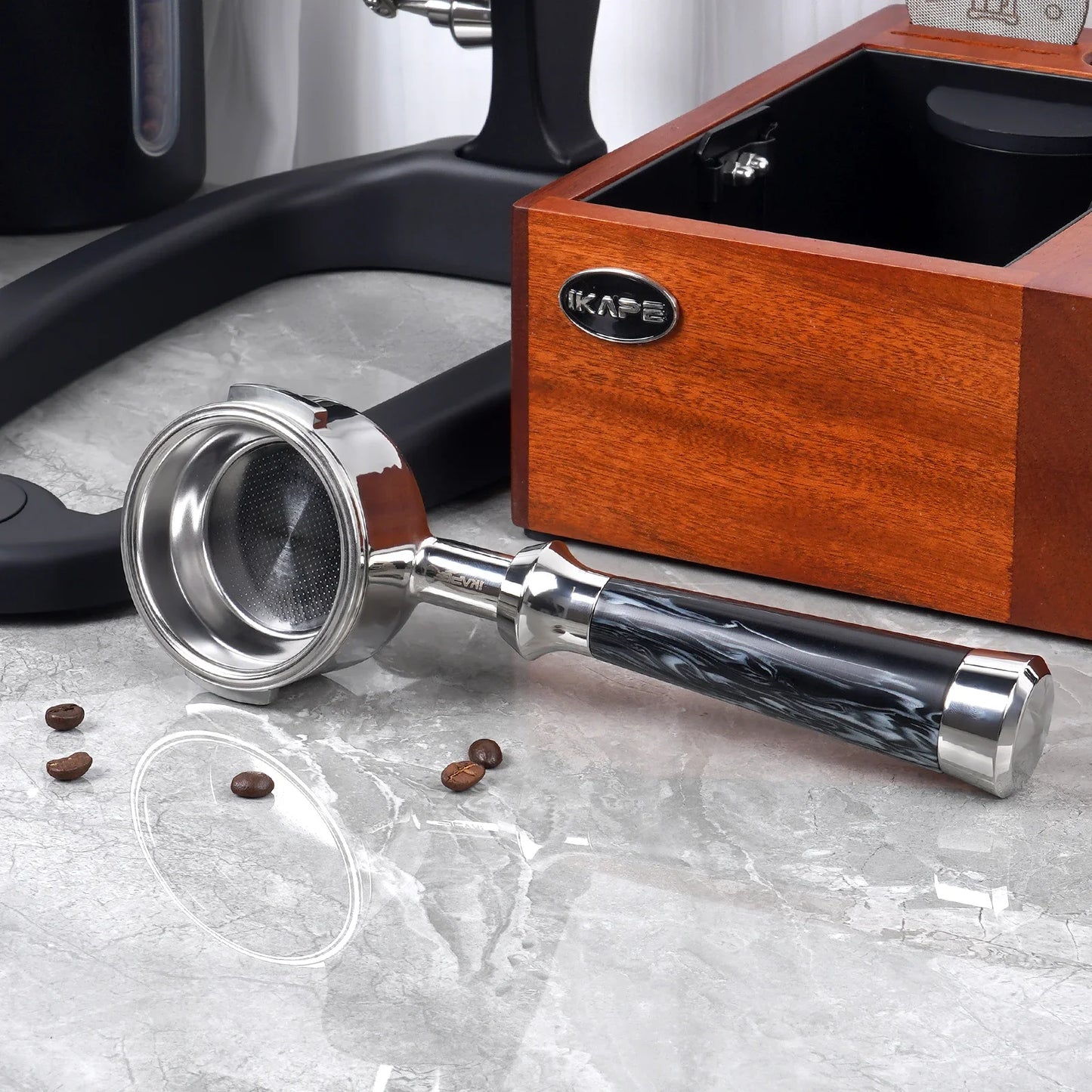 Portafiltro Sin Fondo IKAPE con Mango de Resina – Compatible con Delonghi, Barsetto, Breville, La Marzocco, Flair58, ECM, Wega (51/54/58mm)