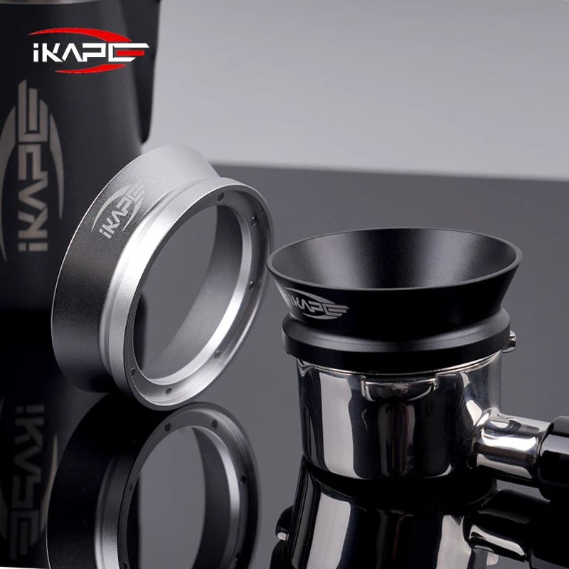 Embudo Dosificador Magnético IKAPE para Café Espresso – Compatible con Portafiltros de 51 mm, 54 mm y 58 mm con Fijación Magnética Potente (Negro/Plateado